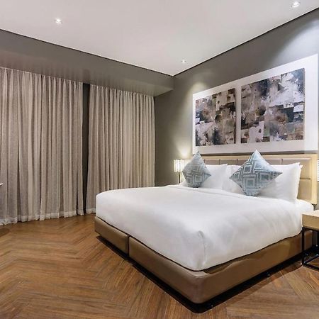 Summit Hotel Greenhills Кесон Сити Екстериор снимка