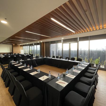 Summit Hotel Greenhills Кесон Сити Екстериор снимка