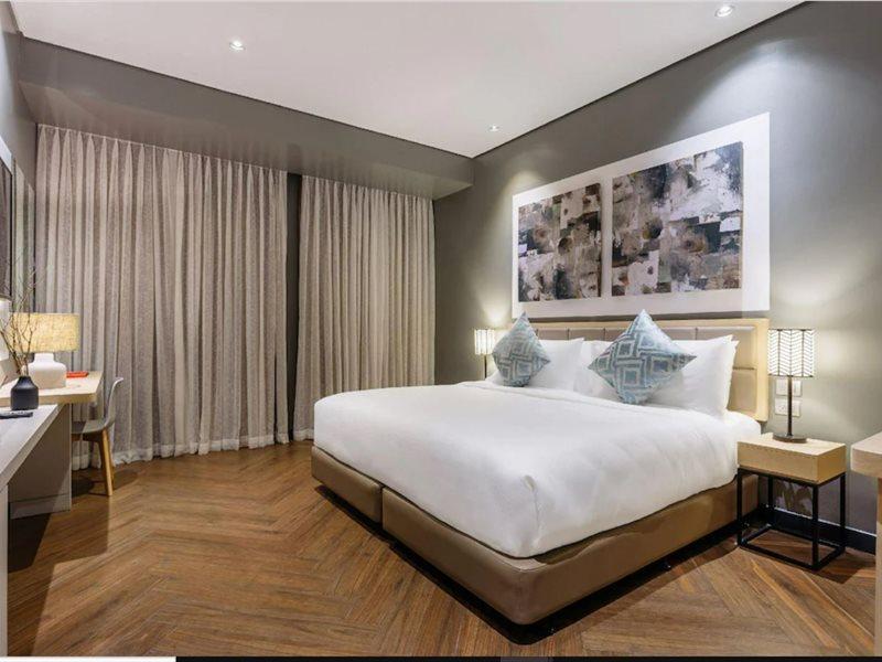 Summit Hotel Greenhills Кесон Сити Екстериор снимка