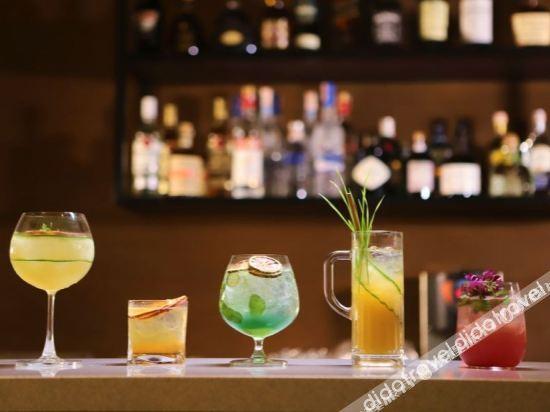 Summit Hotel Greenhills Кесон Сити Екстериор снимка