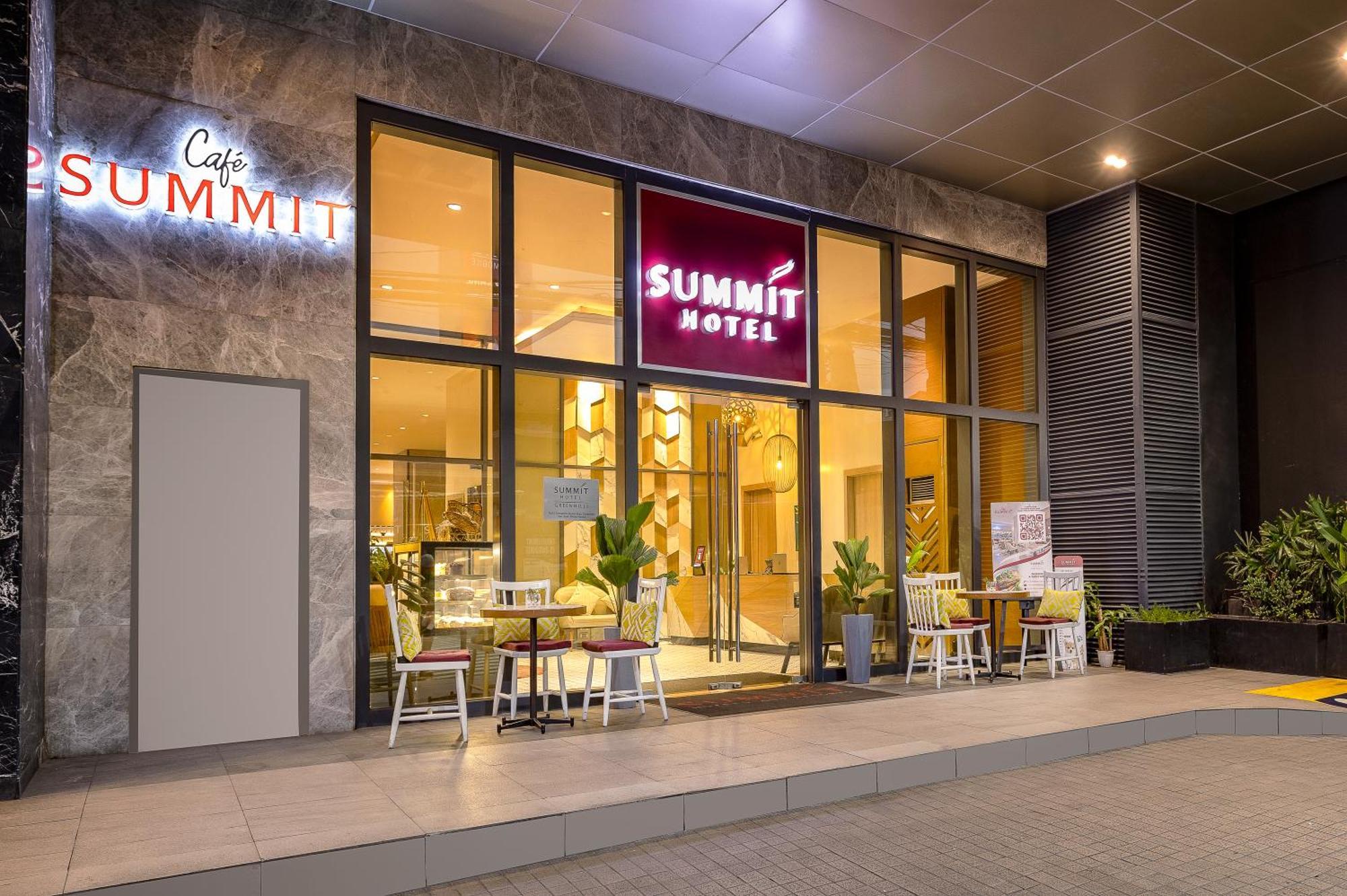 Summit Hotel Greenhills Кесон Сити Екстериор снимка