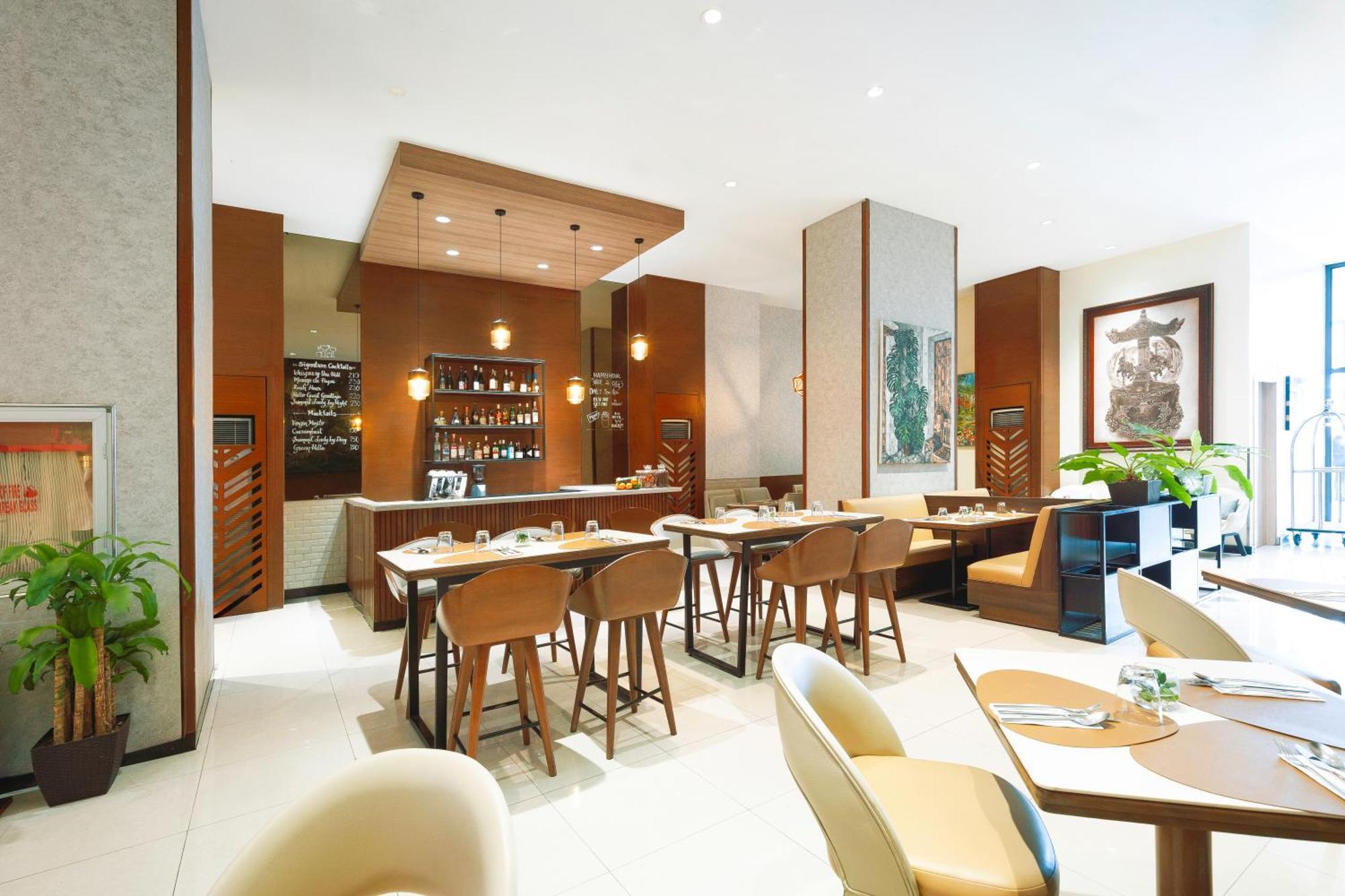 Summit Hotel Greenhills Кесон Сити Екстериор снимка