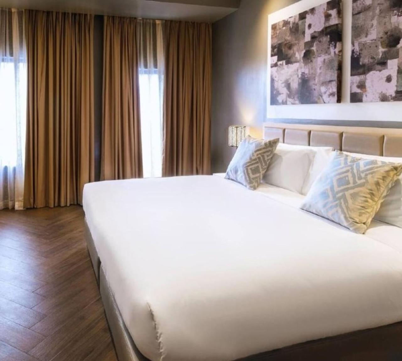 Summit Hotel Greenhills Кесон Сити Екстериор снимка