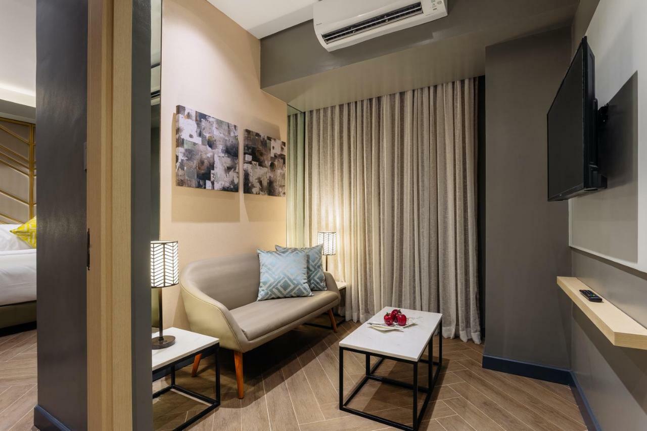 Summit Hotel Greenhills Кесон Сити Екстериор снимка