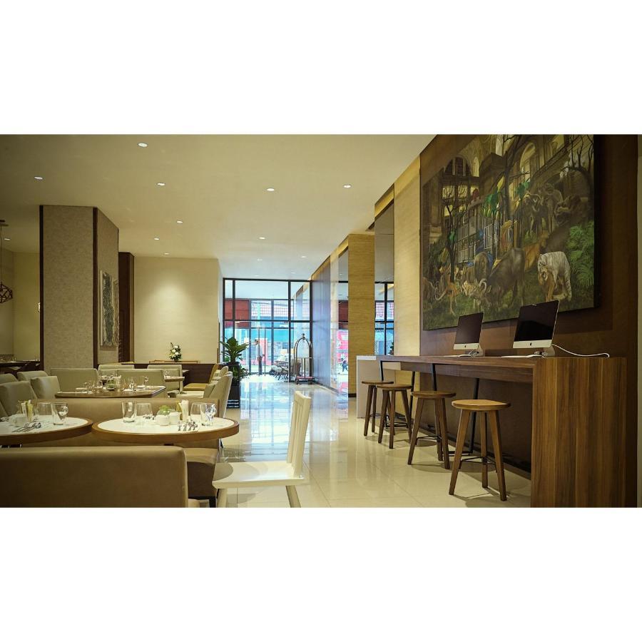 Summit Hotel Greenhills Кесон Сити Екстериор снимка