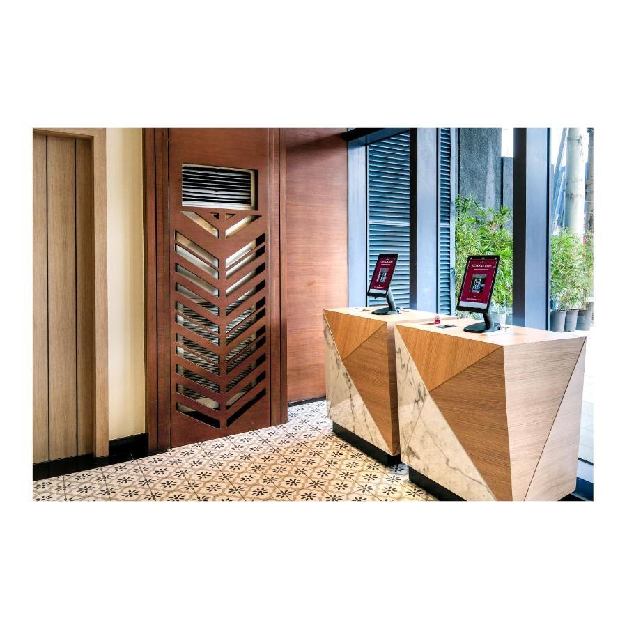 Summit Hotel Greenhills Кесон Сити Екстериор снимка
