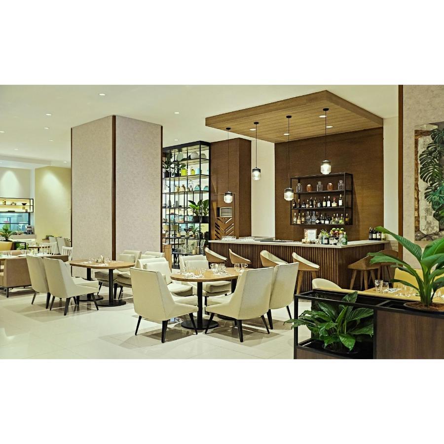 Summit Hotel Greenhills Кесон Сити Екстериор снимка