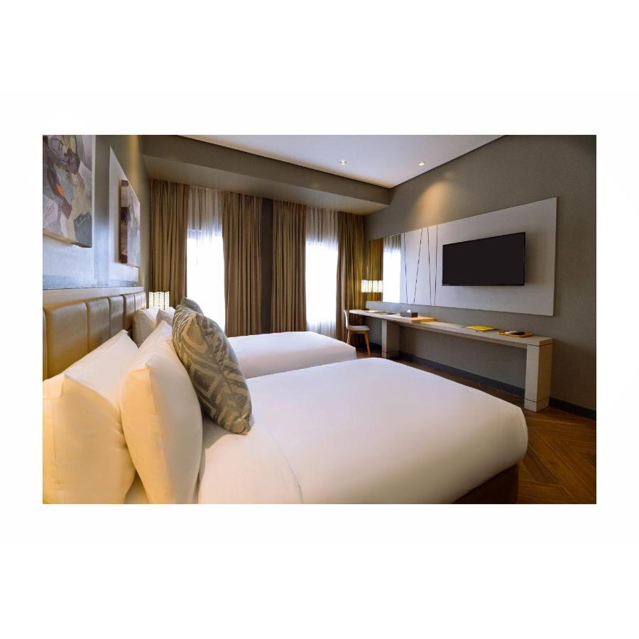 Summit Hotel Greenhills Кесон Сити Екстериор снимка